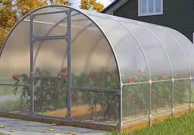 Comparison of durable plastic sheets like HDPE, UHMWPE, and Nylon for high-wear use